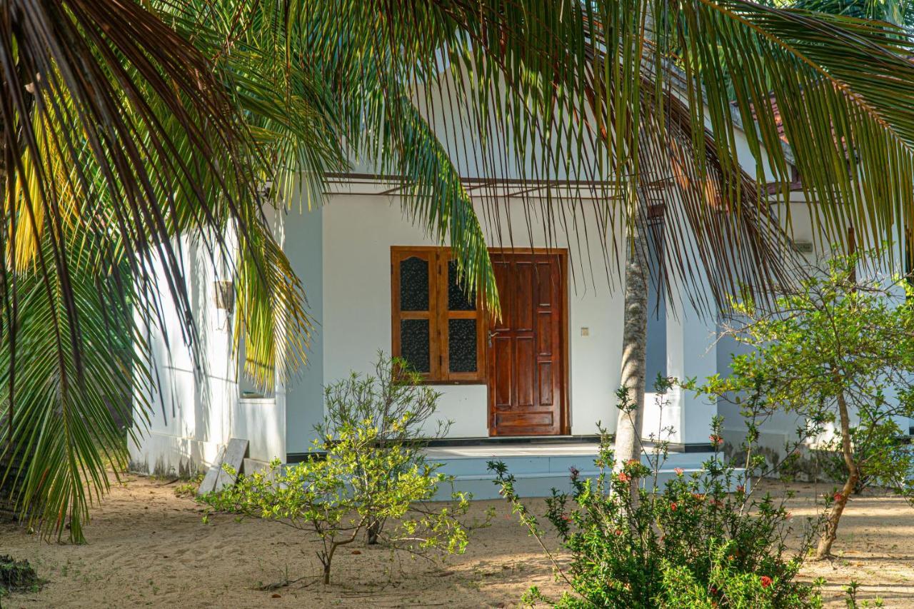 Hotel Surf & Yoga Arugam Bay Exterior foto