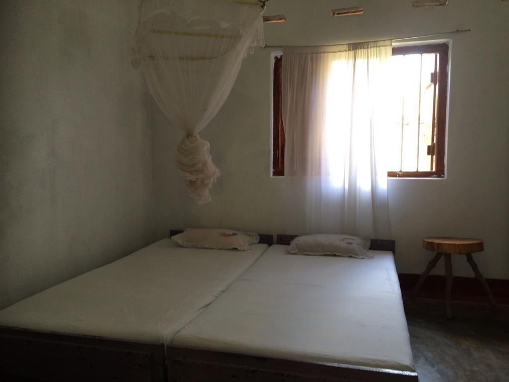Hotel Surf & Yoga Arugam Bay Zimmer foto