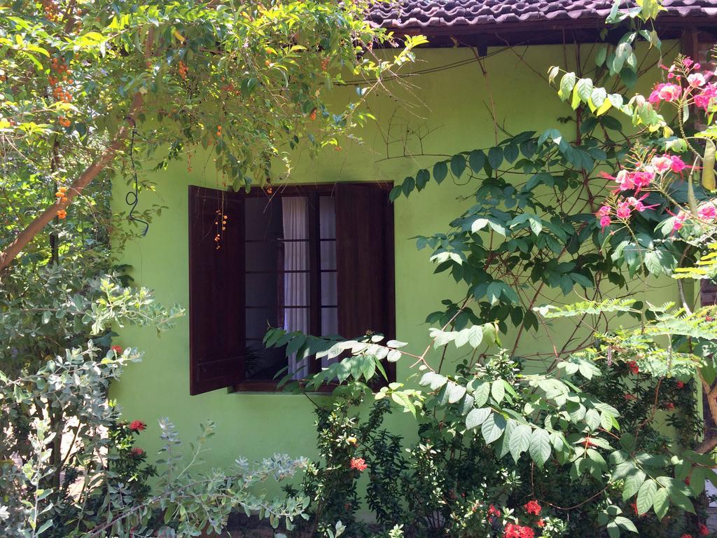 Hotel Surf & Yoga Arugam Bay Zimmer foto
